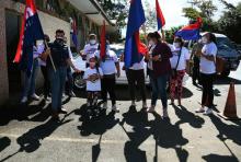 Fotografía de personas simpatizantes del Partido Unidad Social Cristiana.