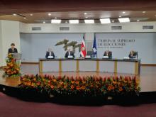 Fotografía del Tribunal Supremo de Elecciones presentnado el primer corte del conteo de votos de la primera ronda. 